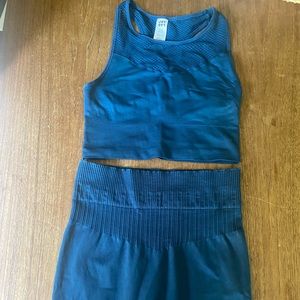 Cute Blue Workout/Activewear Set (Bra and Leggings)